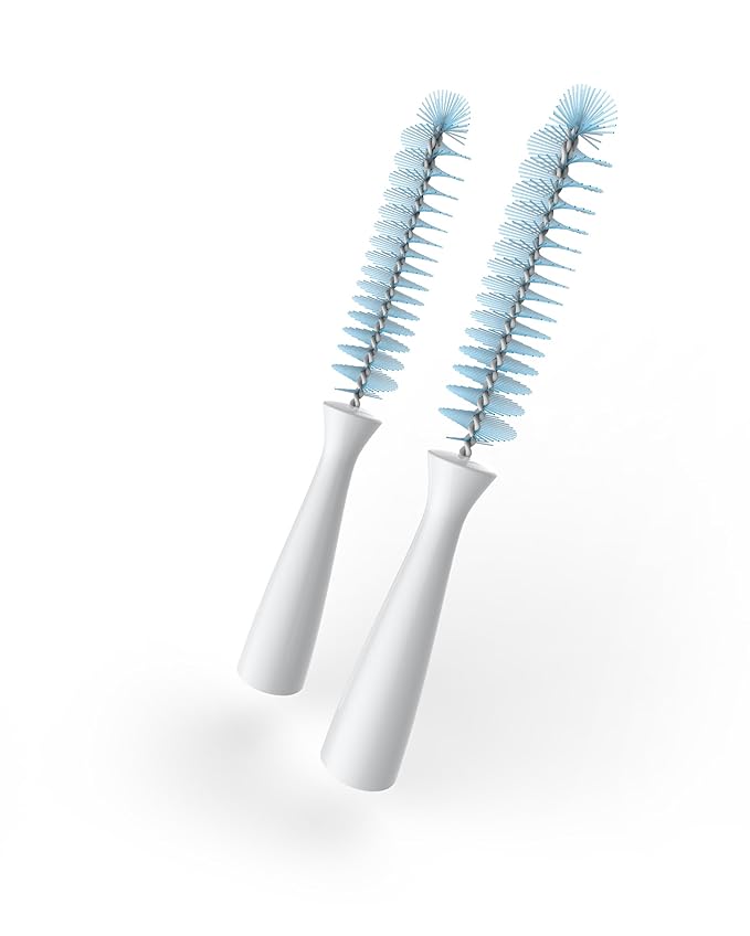 Kiinde Twist Pouch 2-Piece Baby Bottle Nipple Brush Set by Kiinde