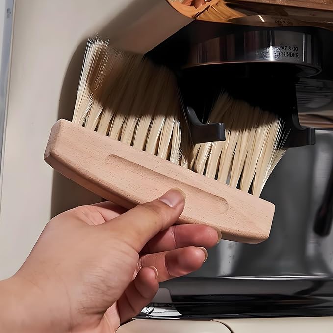 Small Dustpan and Brush Set - Image 8