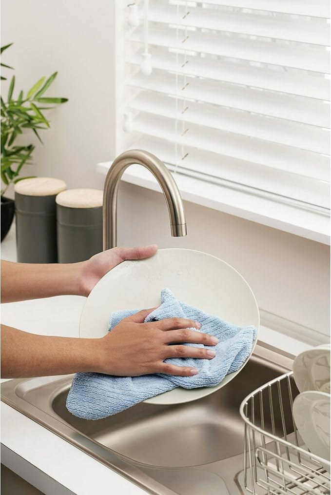 Scotch-Brite 3-in-1 Microfiber Kitchen Cloth - Image 3