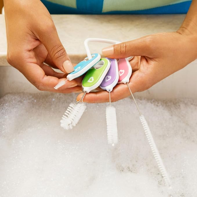 Munchkin® Details™ Bottle and Cup Cleaning Brush 4 Piece Set - Image 3
