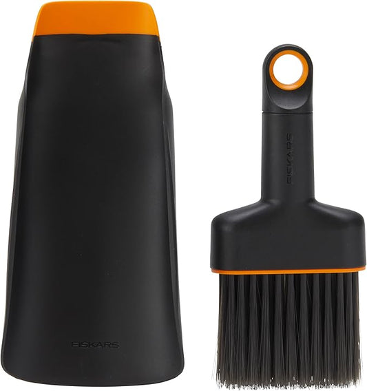 Fiskars Planting Soil Scoop & Brush Set, Dual-Sided Tool by Fiskars