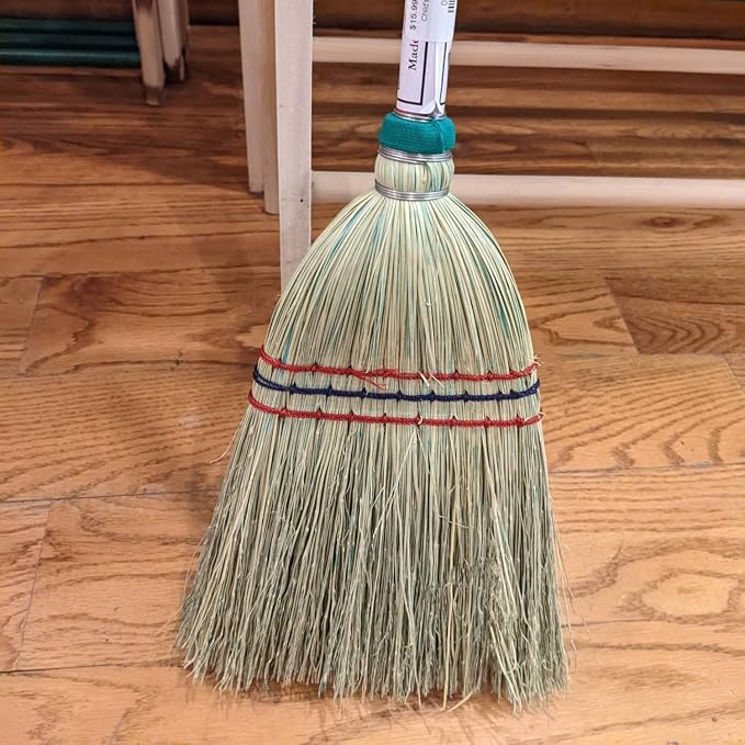 Lehman's Amish Made Barn Broom, Handmade of Corn Straw, Short 32 Inch Long - Image 5