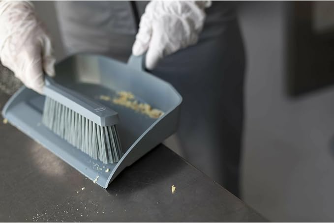 Vikan 45878 Bench Cleaning Brush, Polypropylene/Polyester Soft Bristle Dustpan - Image 7