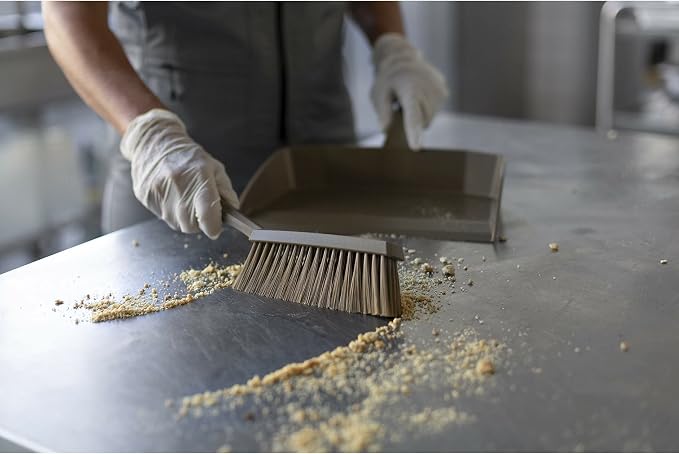 Vikan 45872 Bench Cleaning Brush, Polypropylene/Polyester Soft Bristle Dustpan - Image 9