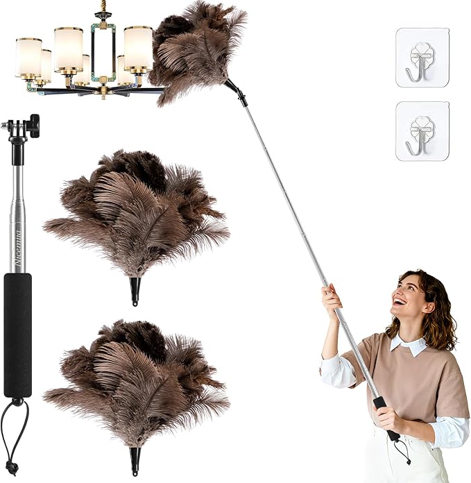 Extendable Ostrich Feather Duster by Nicemiya