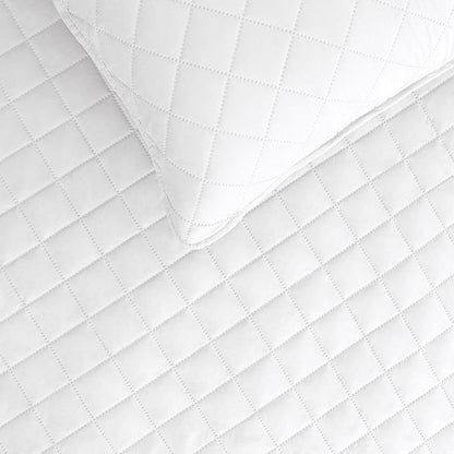 Easy-Going Twin Size Reversible Quilt Set with 1 Quilt and 1 Pillow Sham, Soft Bed Quilt Cover, Water Resistant Lightweight Microfiber Bedspread, Stain Resistant, White/White