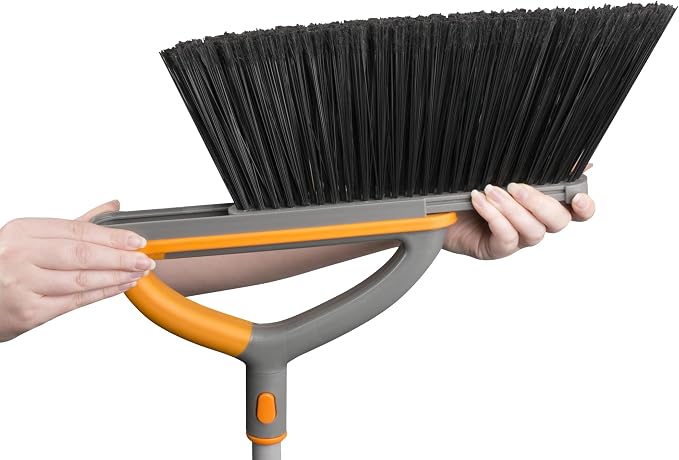 Casabella Ergo Broom & Dustpan Set Angled Broom - Image 4