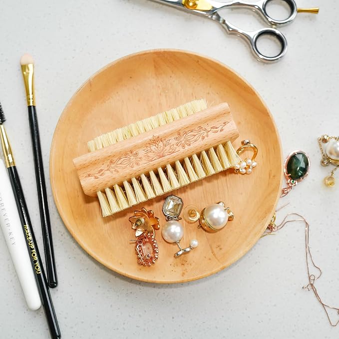 Wooden Fingernail Brush & Nail Scrubber to Clean Under Nails, Hand and Toenail - Image 6