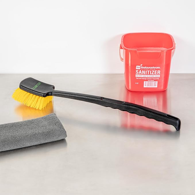 Restaurantware Scrub Brush 4 Count of 20 Inch Long Handled Scrubbing Brush - Image 3