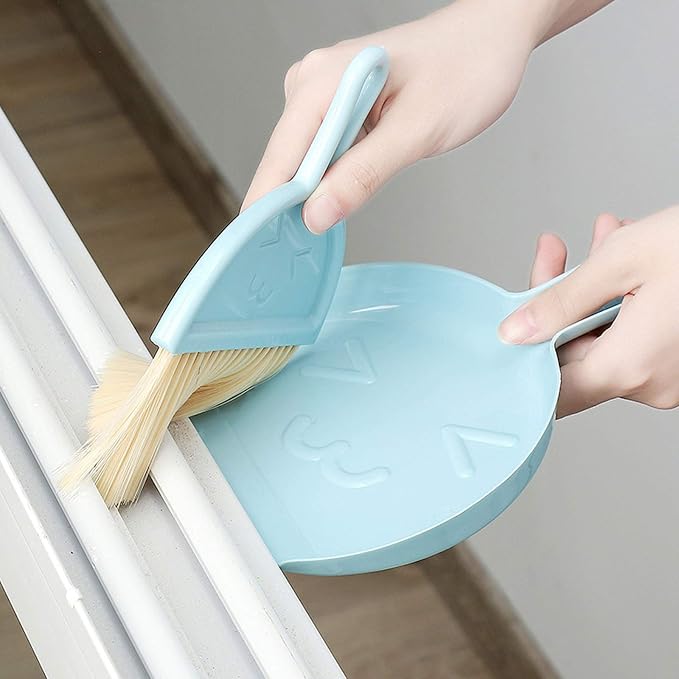 Small Dustpan and Brush kit, Plastic dust Collector - Image 2