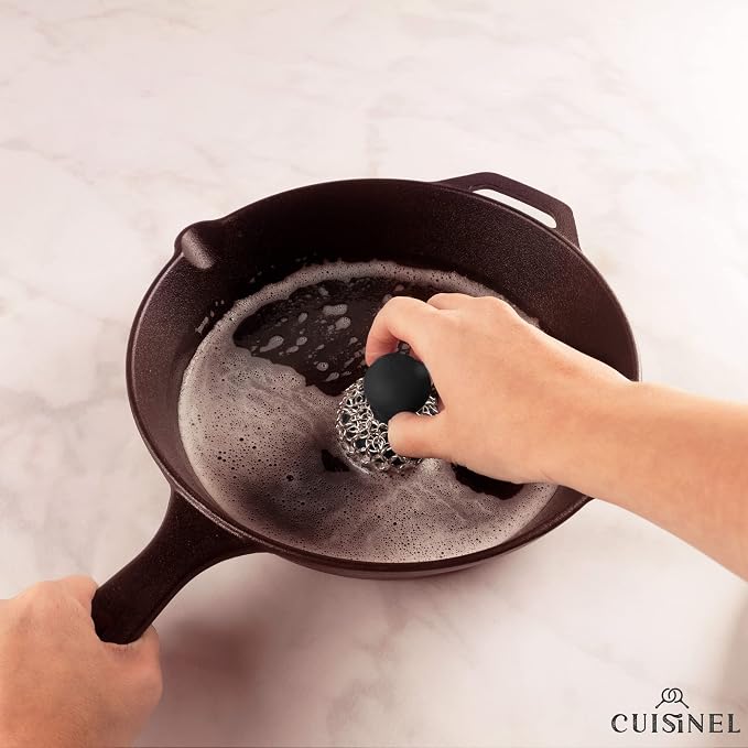 Cuisinel Cast Iron Chainmail Scrubber + Pan Scraper - Image 6
