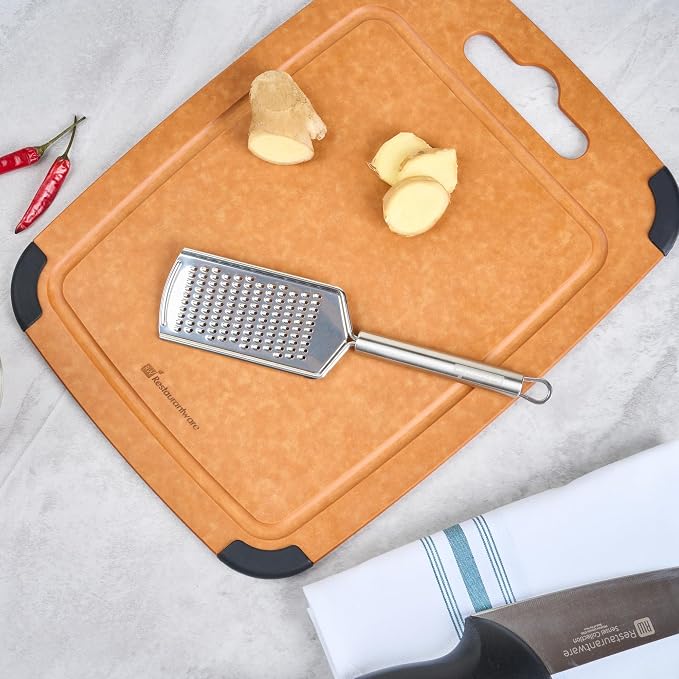 Restaurantware-German Standard Fine Handheld Graters, 6 Flat Cheese Graters - Image 9