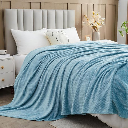 NEWCOSPLAY Super Soft Twin Blanket Light Blue Premium Silky Flannel Fleece Leaves Pattern Lightweight Bed Blanket All Season Use (Light Blue, Twin(60"x80"))