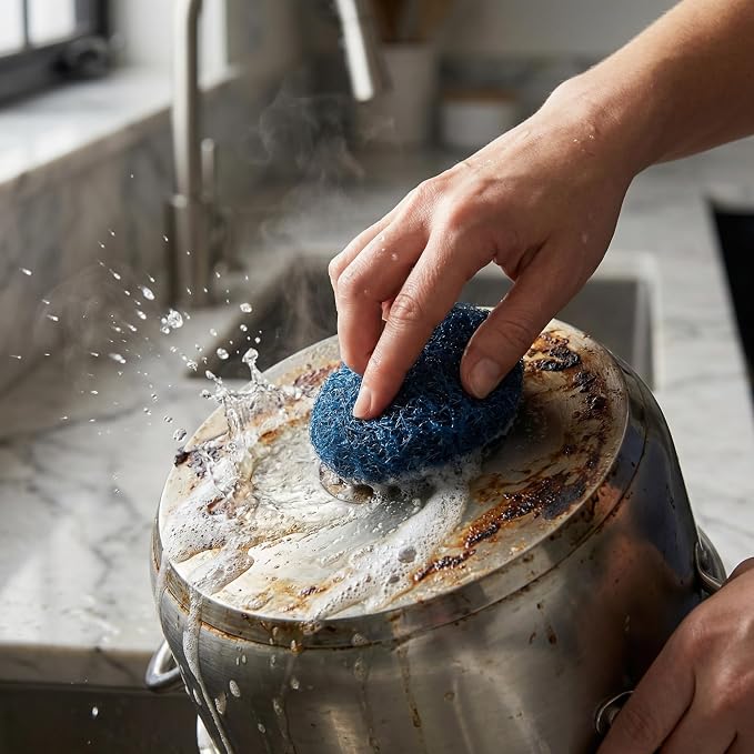 Amazon Basics Steel Wool Soap Pads, Cuts Grease and Removes Rust - Image 4