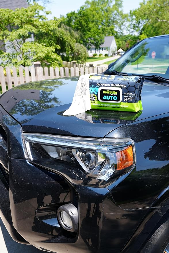 Crocodile Cloth Auto Cleaning Wipes – 10 XL Disposable Wipes - Image 4