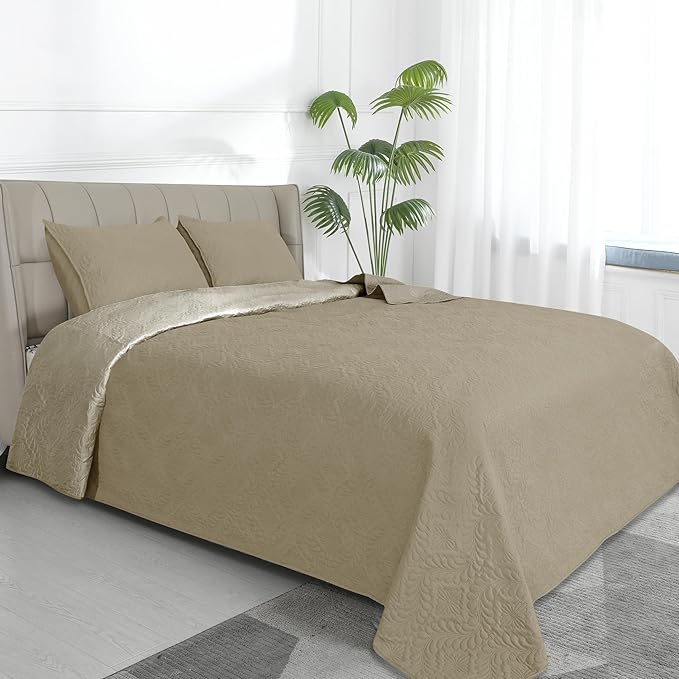 Easy-Going Twin Size Reversible Quilt Set with 1 Quilt and 1 Pillow Sham, Soft Bed Quilt Cover, Water Resistant Lightweight Microfiber Bedspread, Stain Resistant, Olive Leaf-Beige/Beige