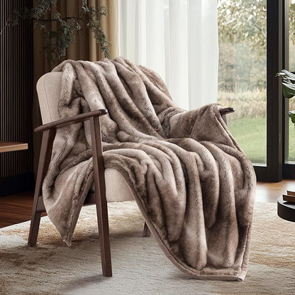 EVERGRACEHOME Ultra Soft Luxury Fluffy Mink Faux Fur Throw Blanket, Thick Warm Fall Winter Blankets for Bed, Couch, Cozy Plush Reversible Blanket for Chair, Sofa (Ombré Hazel Brown, 60"x80")