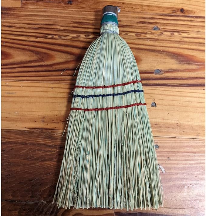 Lehman's Amish-Made Whisk Broom - Image 2
