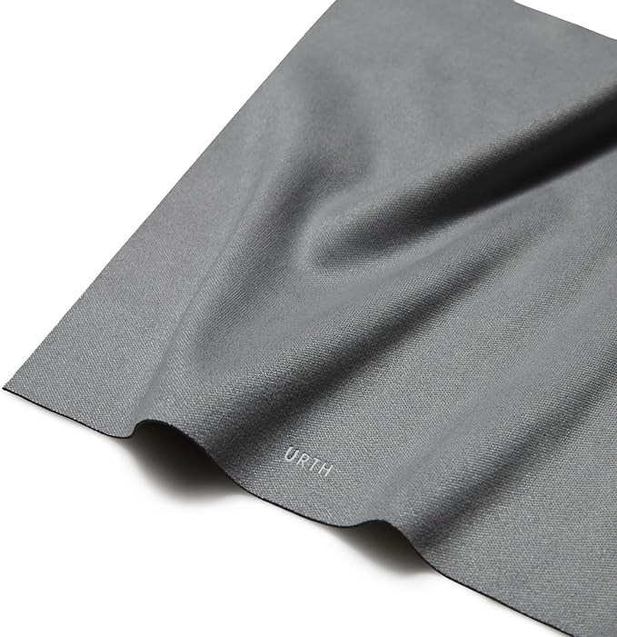 Urth Lens Cleaning Cloth — Washable Reusable Microfiber Wipe - Image 2