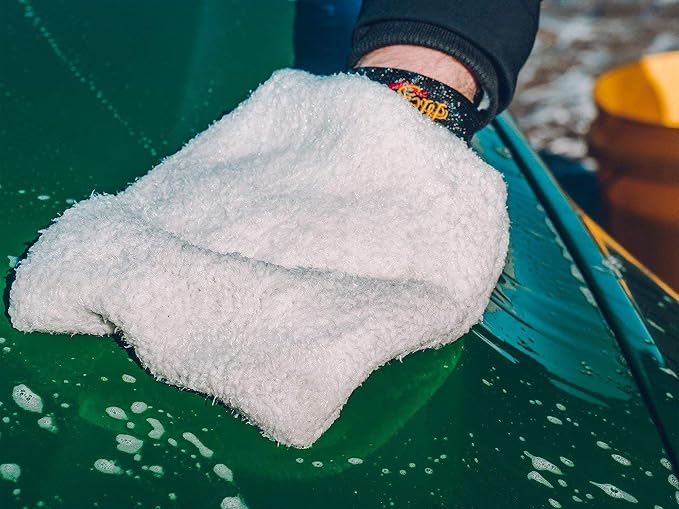 Meguiar's X3002 Microfiber Wash Mitt - Image 6