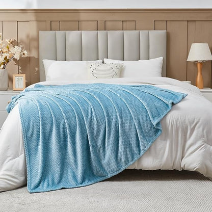 NEWCOSPLAY Super Soft Twin Blanket Light Blue Premium Silky Flannel Fleece Leaves Pattern Lightweight Bed Blanket All Season Use (Light Blue, Twin(60"x80"))