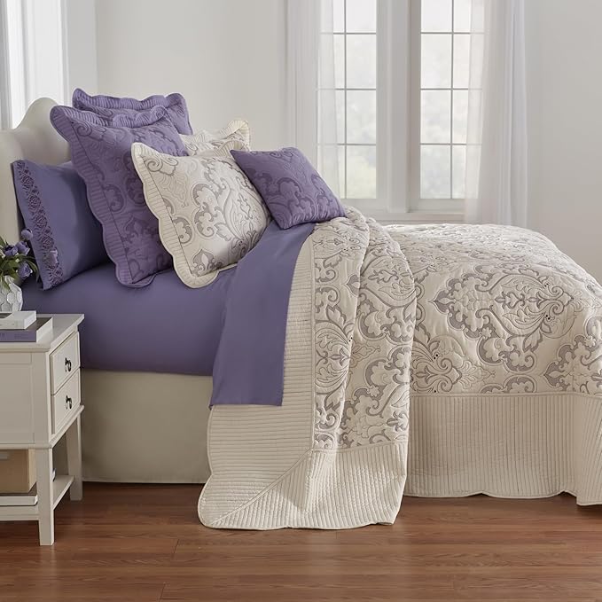 BrylaneHome Bedding Lightweight All Season Modern Amelia Quilted Damask Oversized Ultra Soft Bedspread - Twin, Ivory