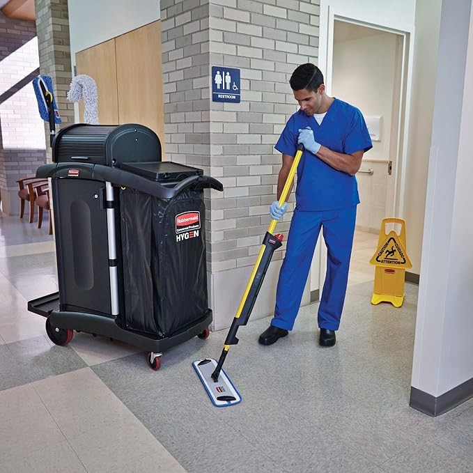 Rubbermaid Commercial Products HYGEN Pulse Single Sided Microfiber Spray Mop Kit - Image 7