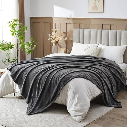 NEWCOSPLAY Super Soft Queen Blanket Dark Grey Premium Silky Flannel Fleece Leaves Pattern Lightweight Bed Blanket All Season Use (Dark Grey, Queen(90"x90"))