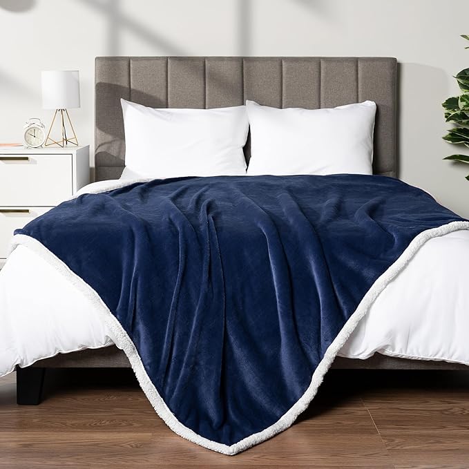 Pavilia Sherpa Fleece Blanket - Queen Size, Navy Blue, Plush Soft Fuzzy, Reversible Winter Blanket for Women & Men, 90x90 Inches