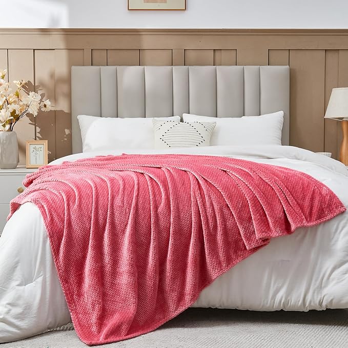 NEWCOSPLAY Super Soft Twin Blanket Coral Pink Premium Silky Flannel Fleece Leaves Pattern Lightweight Bed Blanket All Season Use (Coral Pink, Twin(60"x80"))