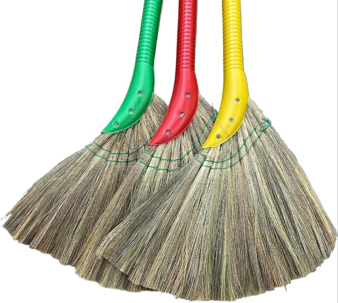 Choi Bong Co Vietnam Hand Made Straw Soft Broom - Image 2
