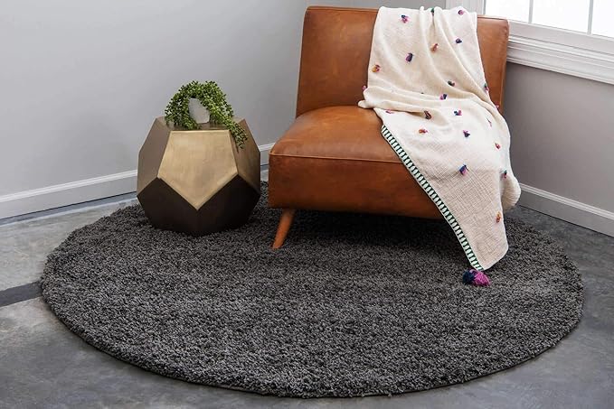 Unique Loom Solid Shag Collection Area Rug (4' 1" Round, Graphite Gray)