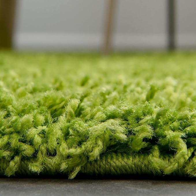Unique Loom Solid Shag Collection Area Rug (3' 3" Round, Grass Green)