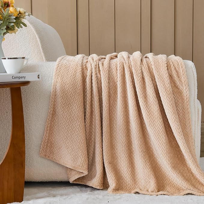 NEWCOSPLAY Super Soft Twin Blanket Brown Premium Silky Flannel Fleece Leaves Pattern Lightweight Bed Blanket All Season Use (Brown, Twin(60"x80"))