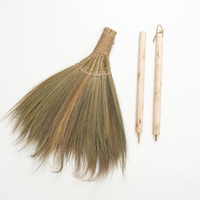 Vietnamese Straw Soft Broom - Image 3