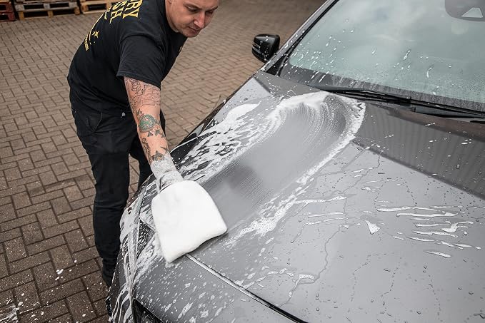 Meguiar's X3002 Microfiber Wash Mitt - Image 4