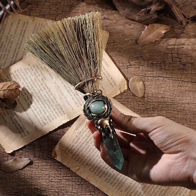 Witch Broom Green Crystal - Image 5
