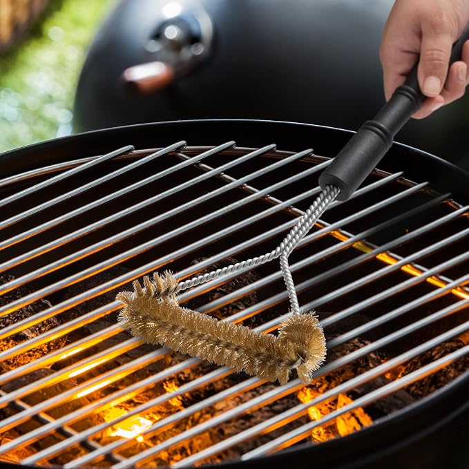 HIC Kitchen Roasting 3-Sided Grill Cleaning Brush - Image 2