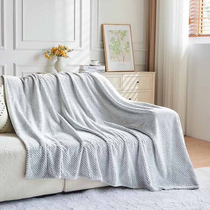 NEWCOSPLAY Super Soft Queen Blanket Frosty Dark Grey Premium Silky Flannel Fleece Leaves Pattern Lightweight Bed Blanket All Season Use (Frosty Dark Grey, Queen(90"x90"))