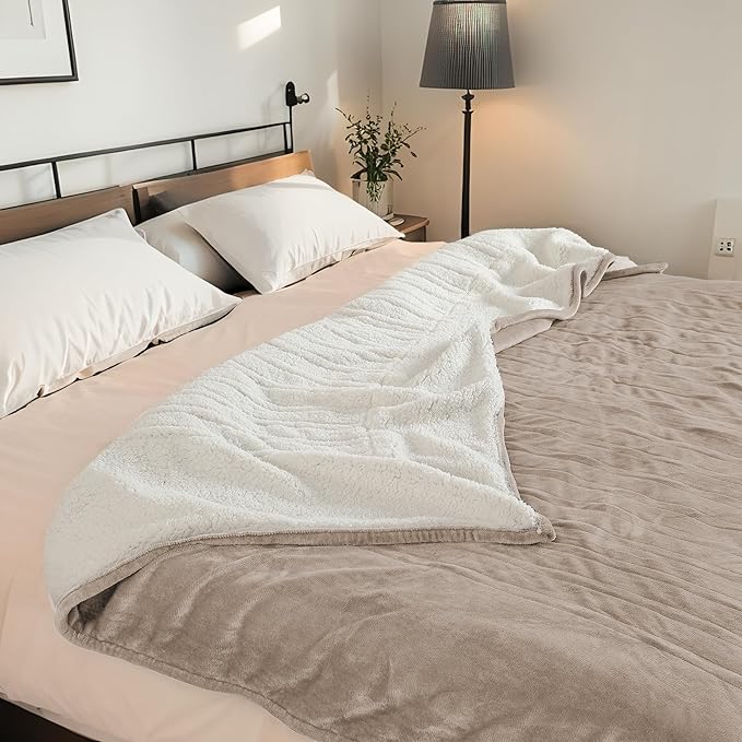 Electric Heated Blanket King Size 90"x100" - Dual-Sided with Microplush & Sherpa Fabric, 4 Heat Settings & 10 Hours Auto Off, Machine Washable - Light Brown