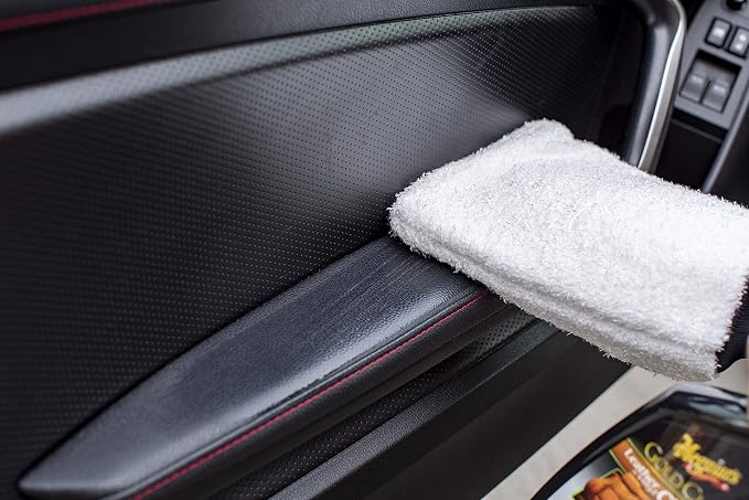 Meguiar's X3002 Microfiber Wash Mitt - Image 9