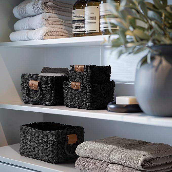 LA JOLIE MUSE Small Wicker Baskets - Image 3