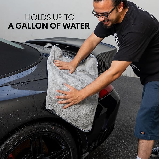 Chemical Guys Woolly Mammoth Large Microfiber Drying Towel - Image 4