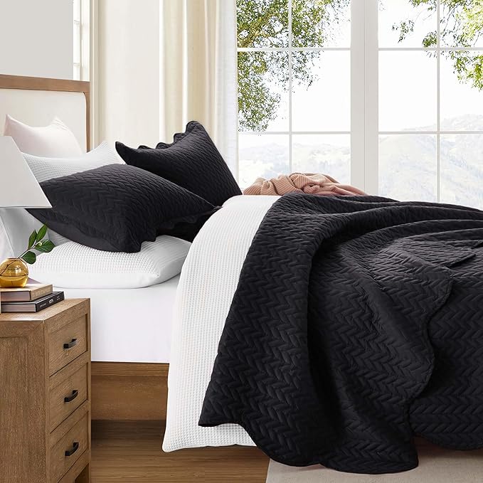 IR Imperial Rooms King Quilt Bedding Set Size (106" x 96") + 2 Pillow Shams (20" x 36"+ 2") - 3 Pcs All Season Lightweight Reversible Microfiber Coverlet Embossed Quilt Bedspread (Black)