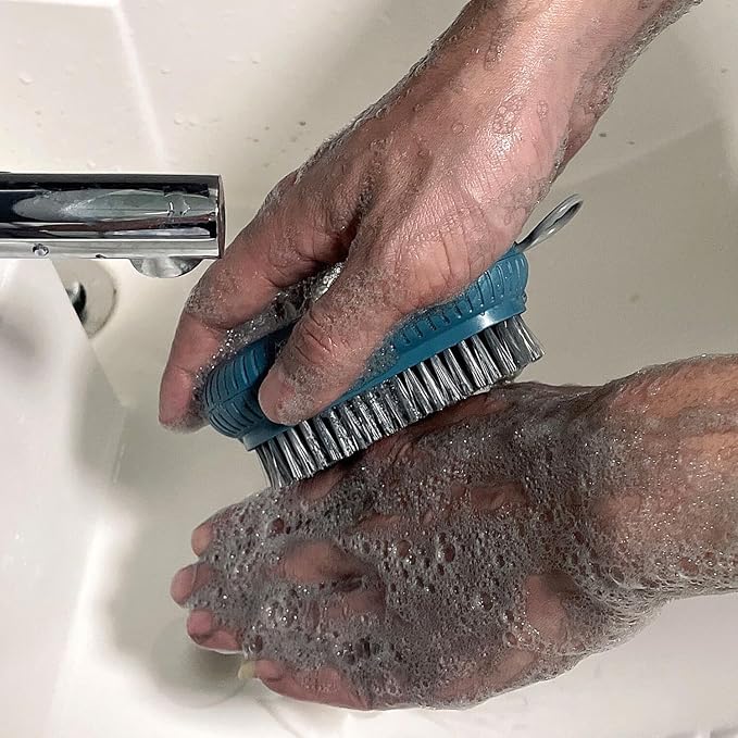 Nail Brush for Cleaning Fingernails - Image 3