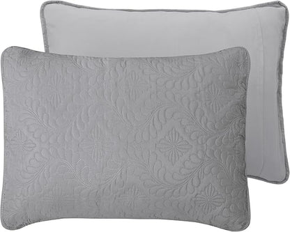 Easy-Going King Size Reversible Quilt Set with 1 Quilt and 2 Pillow Shams, Soft Bed Quilt Cover, Water Resistant Lightweight Microfiber Bedspread, Stain Resistant, Olive Leaf-Light Gray/Ivory