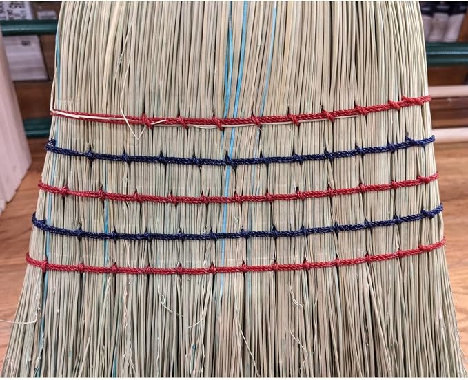 Lehman's Amish-Made Barn Broom - Image 3