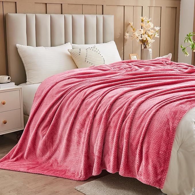 NEWCOSPLAY Super Soft Queen Blanket Coral Pink Premium Silky Flannel Fleece Leaves Pattern Lightweight Bed Blanket All Season Use (Coral Pink, Queen(90"x90"))