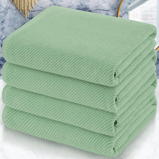 VOOVA & MOVAS Green Bath Towels by VOOVAMOVAS