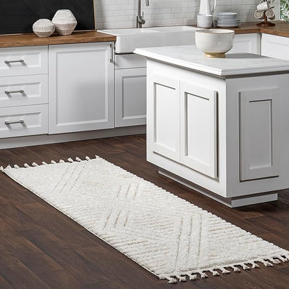 nuLOOM Risette Ivory, 2'6" x 6', Geometric, Soft and Textured, High Traffic, Stain Resistant, Easy Clean, Durable Runner for Bedroom, Living Room, Dining Space, Den, Foyer, Entryway